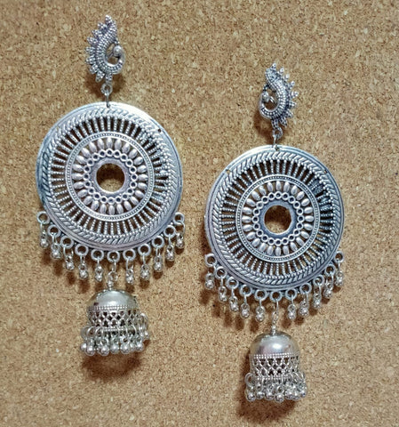 Earrings - Silver Dangling Design [SoldOut]